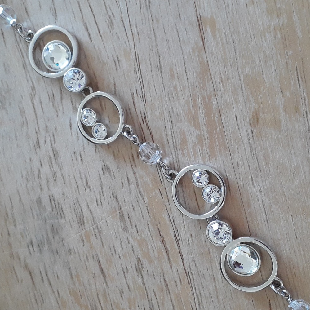 Authentic Swarovski Crystal Swan Stamped Bracelet MM103 - Picture 10 of 16